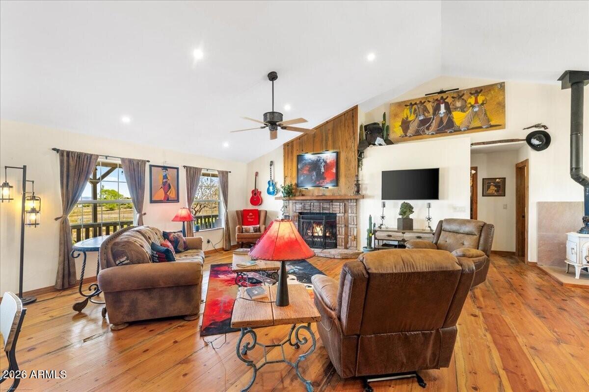 JUNIPER RIDGE - Residential