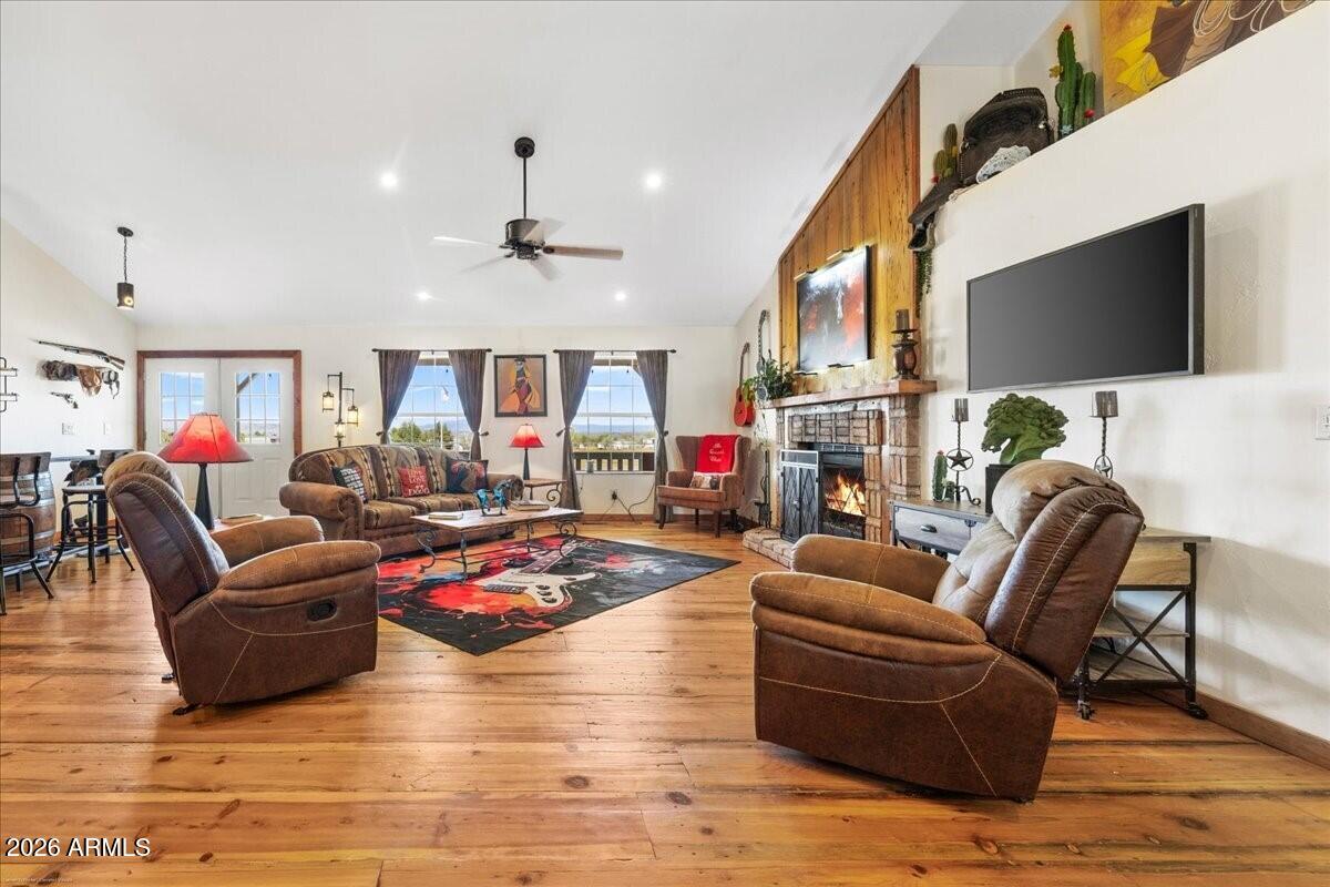 JUNIPER RIDGE - Residential