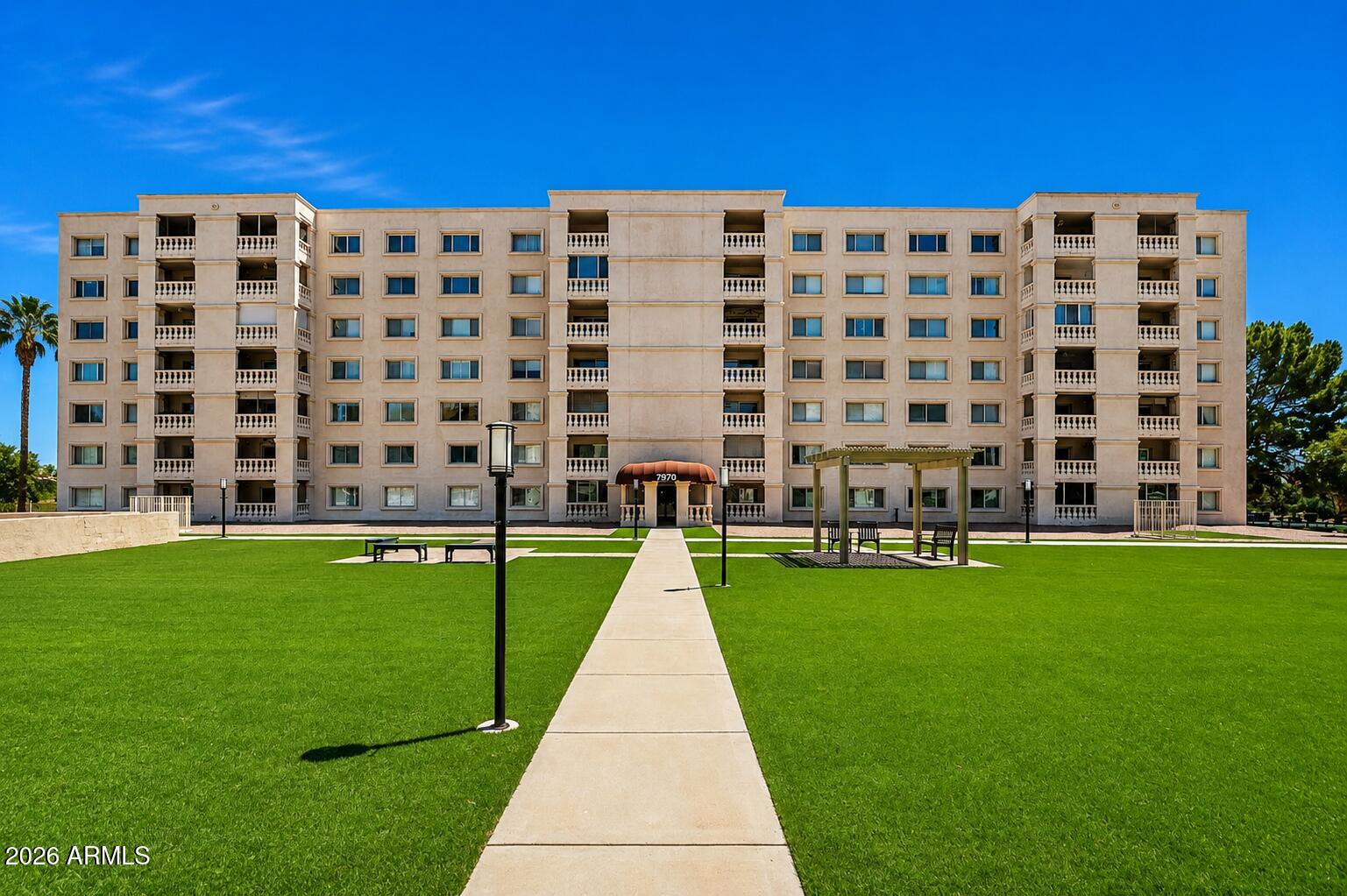 SCOTTSDALE SHADOWS - Residential
