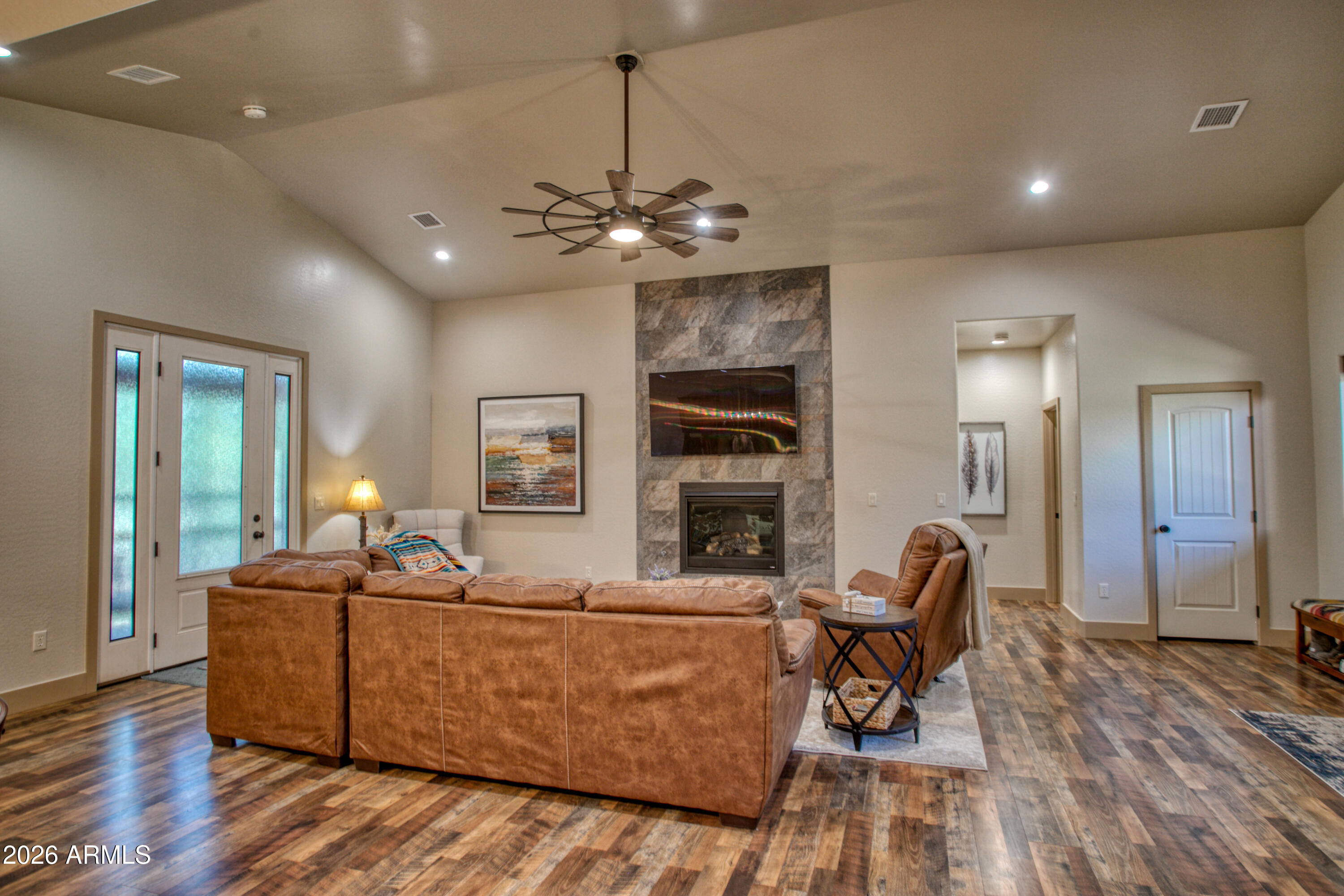 MOUNTAIN GATE UNIT 2 - Residential