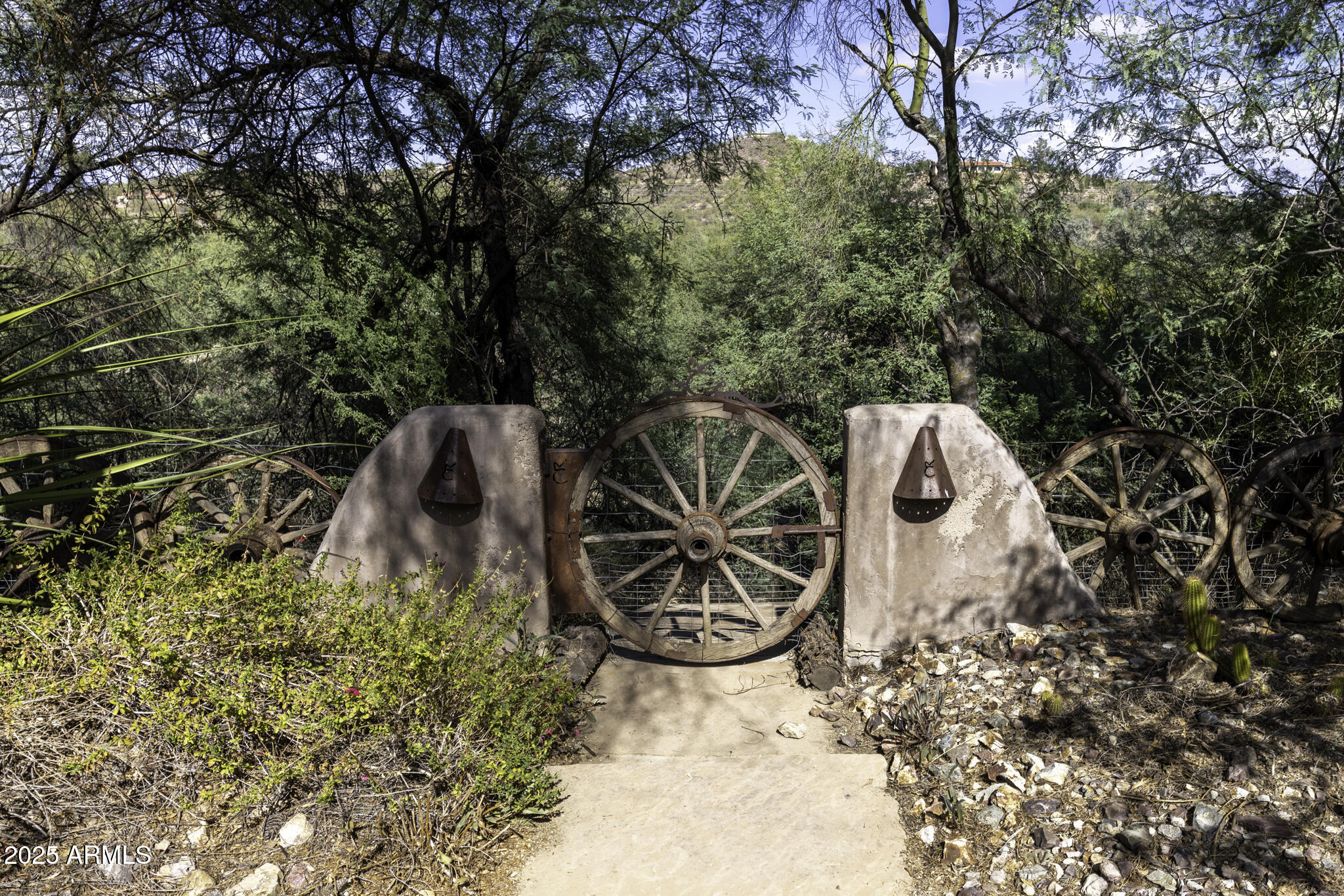 Lazy RC Ranch, Historic Brill Ranch on the Hassayampa River, Bordering the Nature Conservancy - Residential