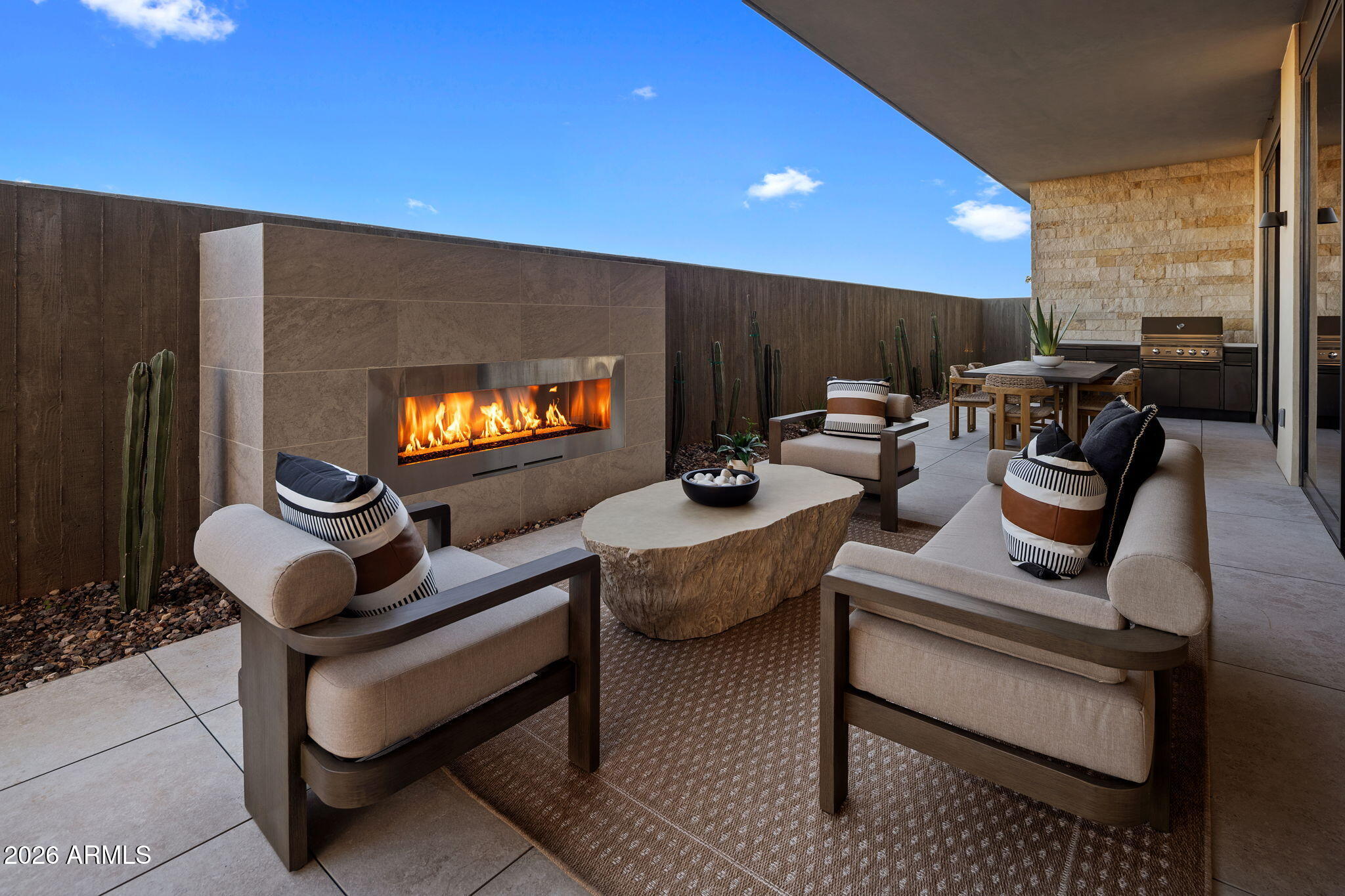 ASCENT AT THE PHOENICIAN CAMELBACK RESIDENCES - Residential