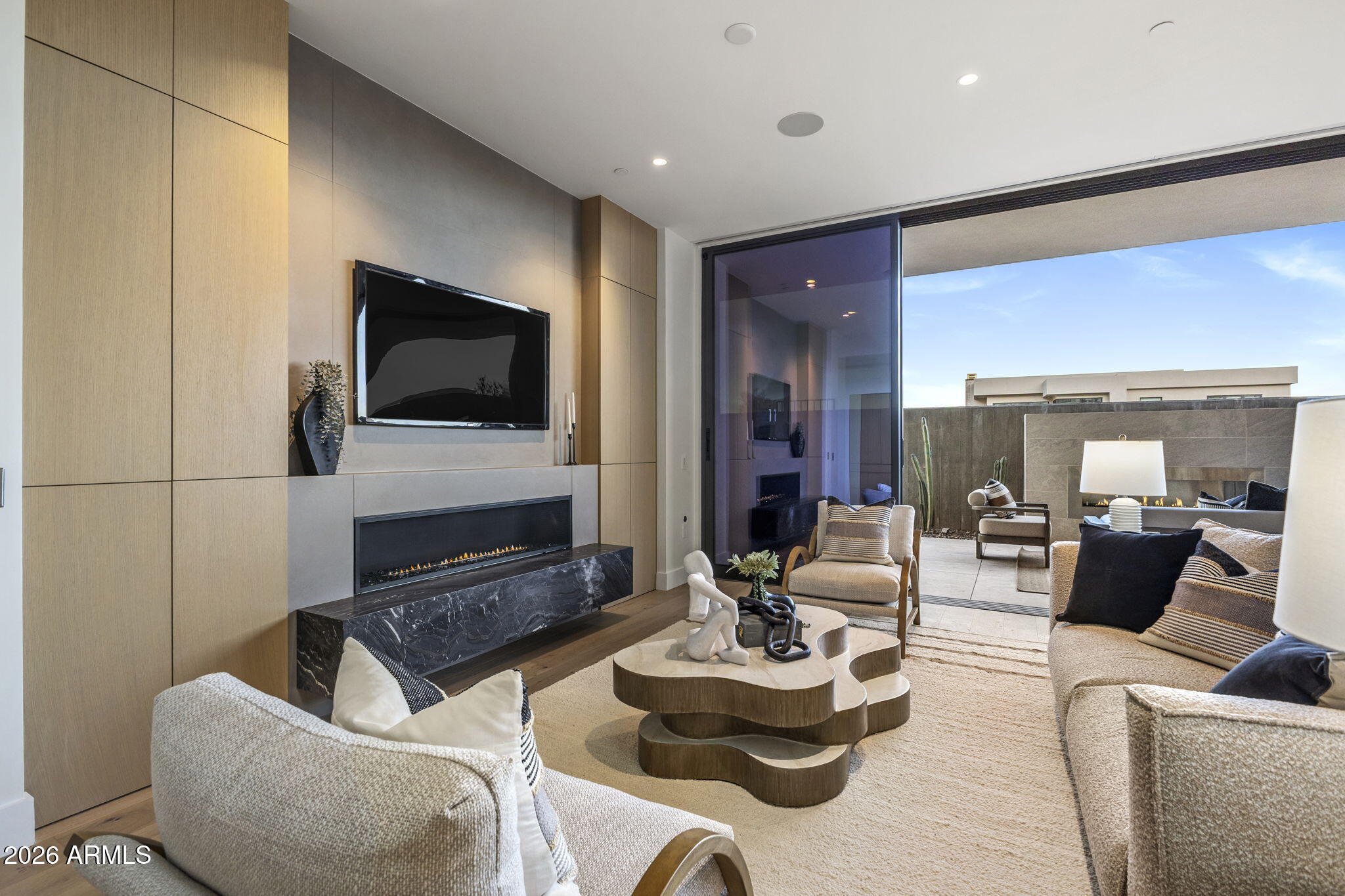 ASCENT AT THE PHOENICIAN CAMELBACK RESIDENCES - Residential
