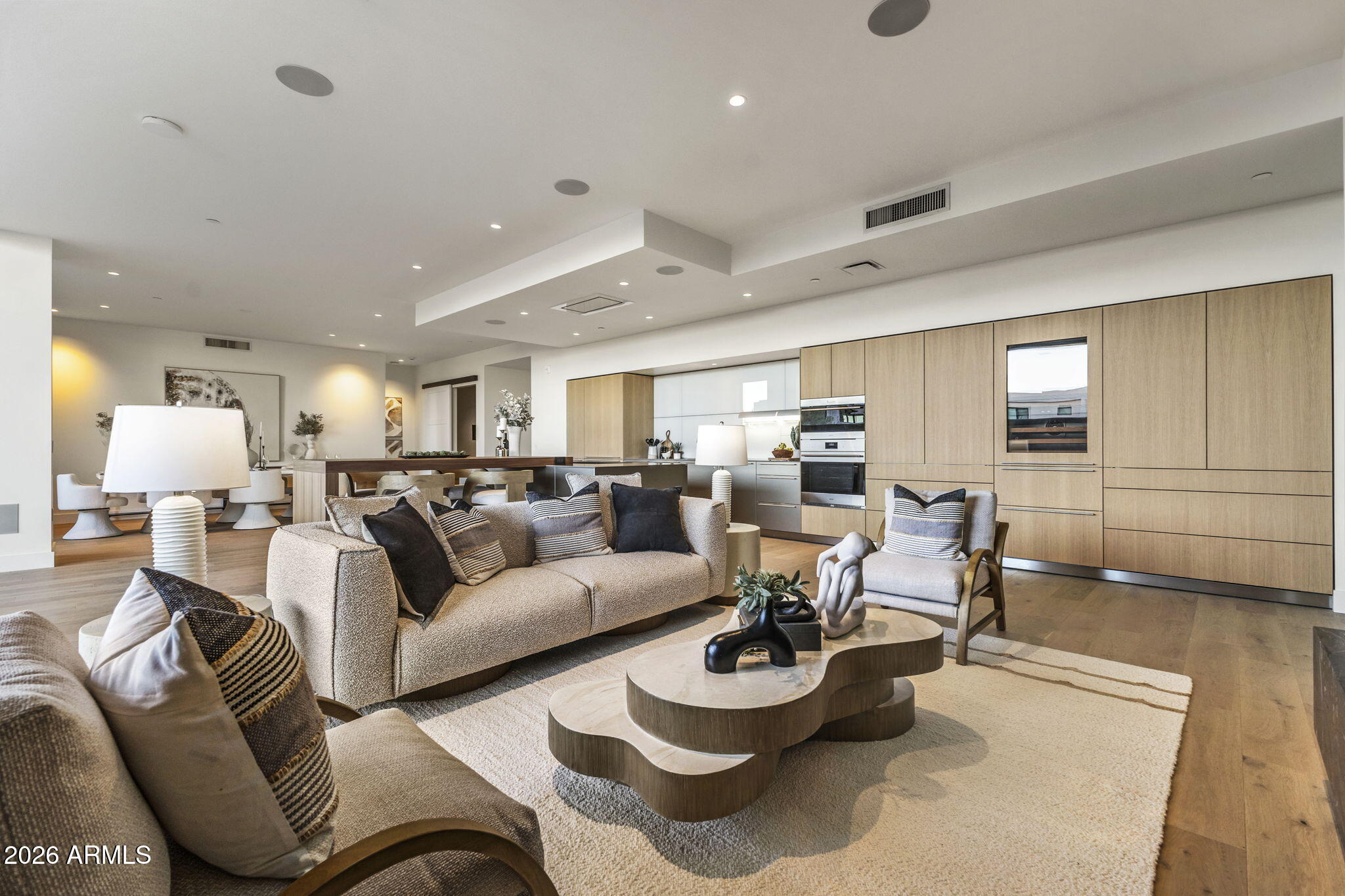 ASCENT AT THE PHOENICIAN CAMELBACK RESIDENCES - Residential