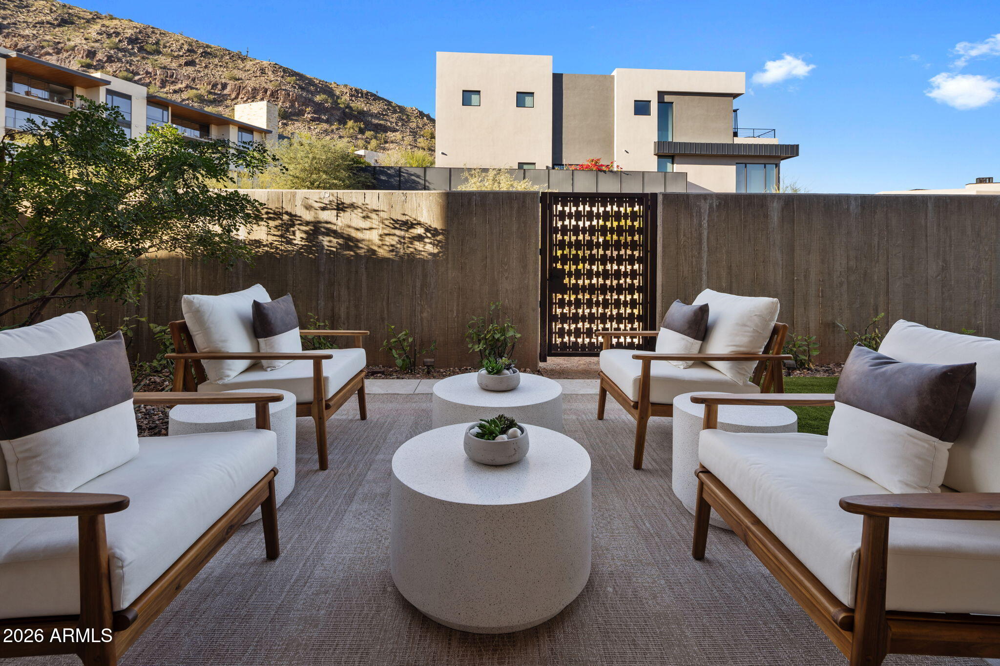 ASCENT AT THE PHOENICIAN CAMELBACK RESIDENCES - Residential