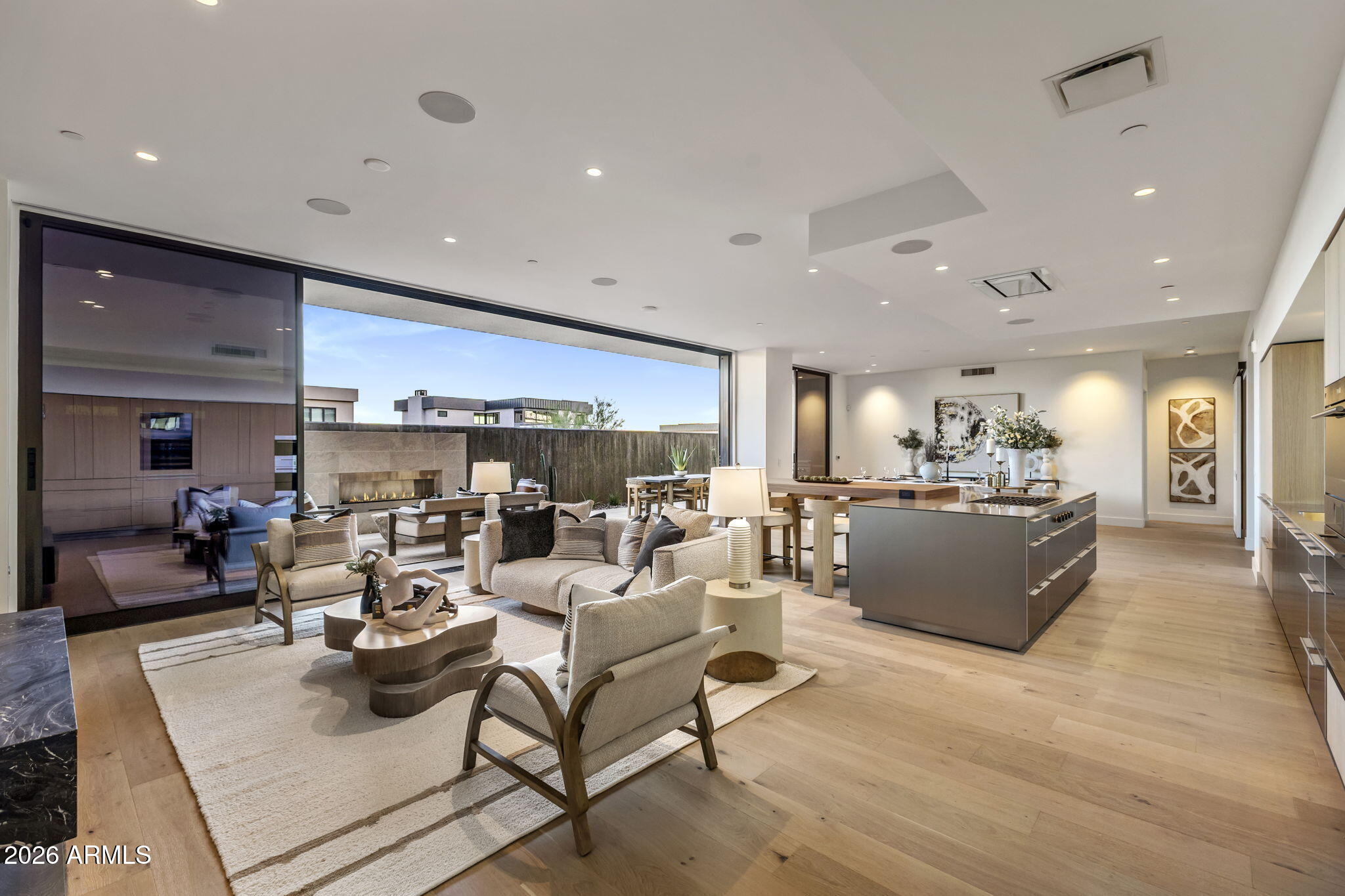 ASCENT AT THE PHOENICIAN CAMELBACK RESIDENCES - Residential