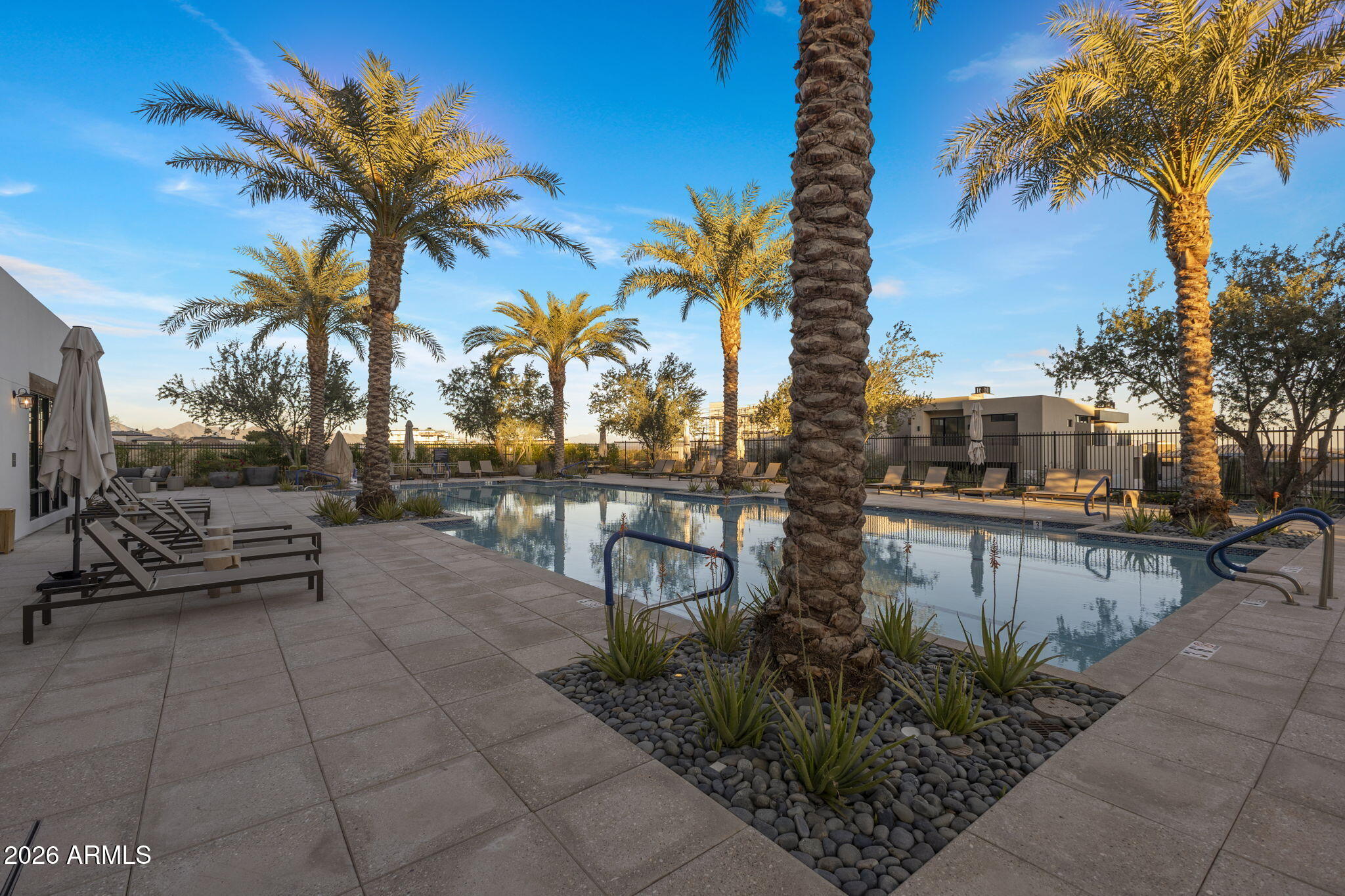 ASCENT AT THE PHOENICIAN CAMELBACK RESIDENCES - Residential