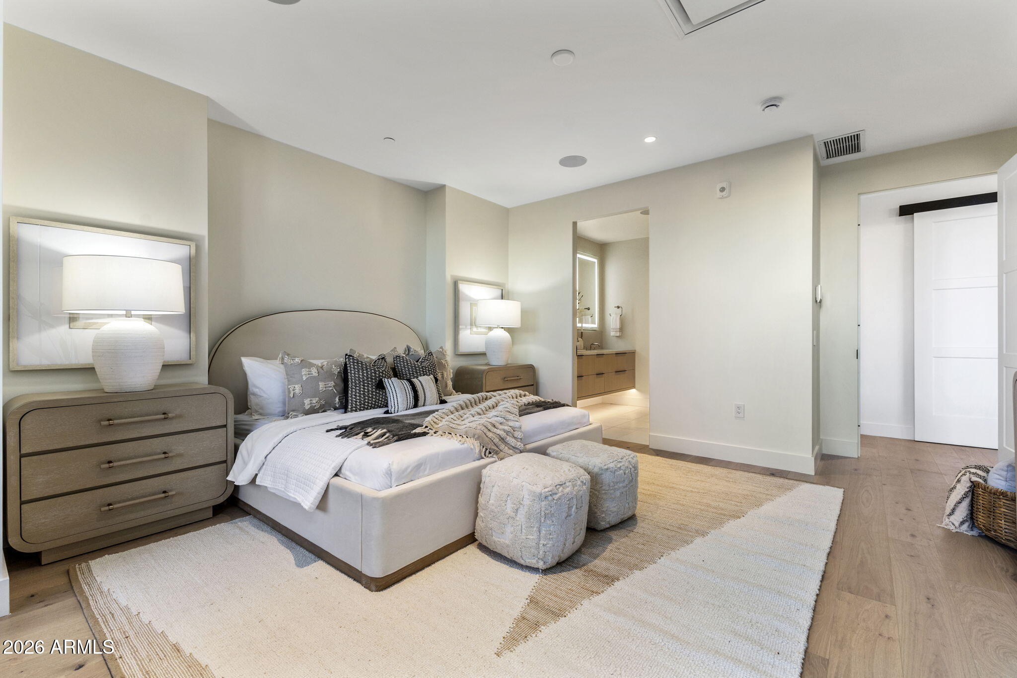 ASCENT AT THE PHOENICIAN CAMELBACK RESIDENCES - Residential