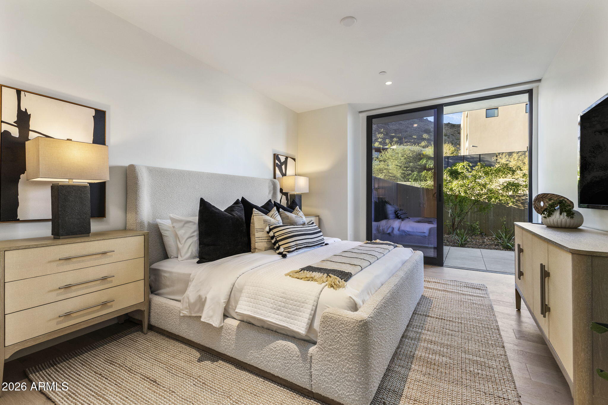 ASCENT AT THE PHOENICIAN CAMELBACK RESIDENCES - Residential