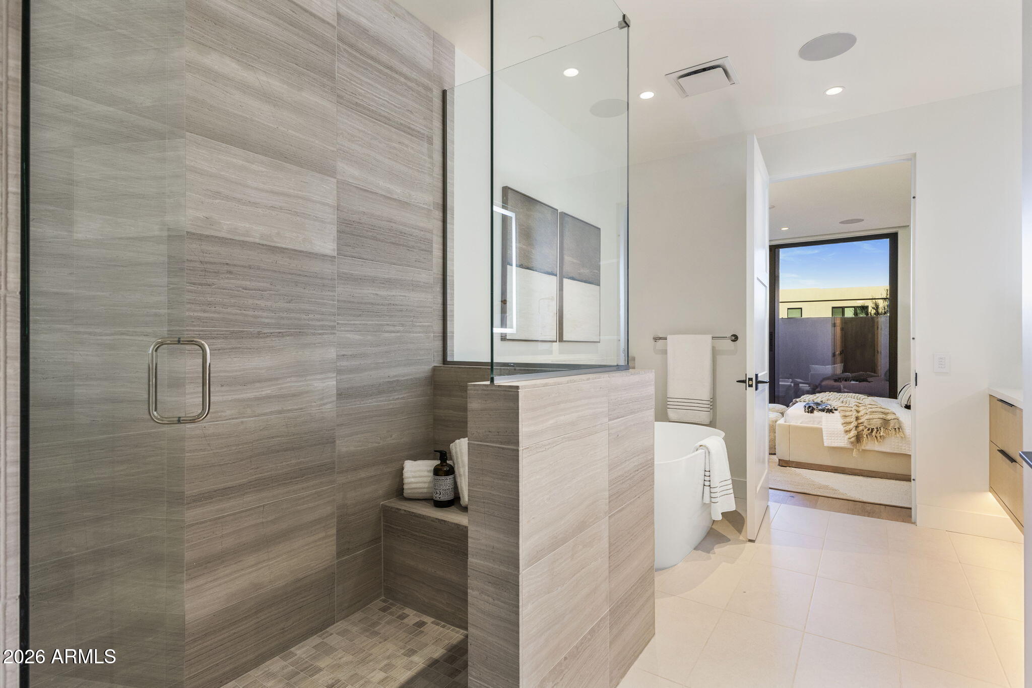 ASCENT AT THE PHOENICIAN CAMELBACK RESIDENCES - Residential