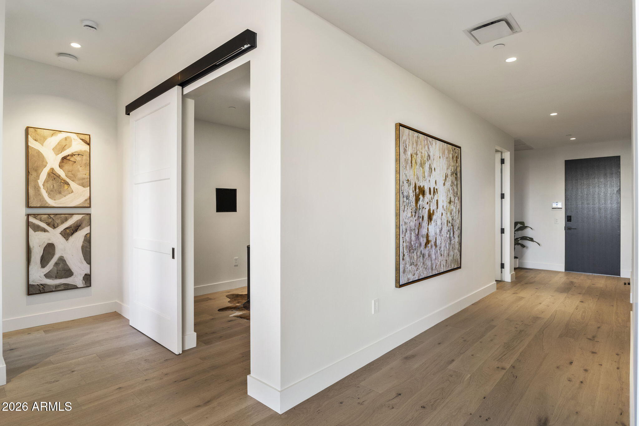 ASCENT AT THE PHOENICIAN CAMELBACK RESIDENCES - Residential