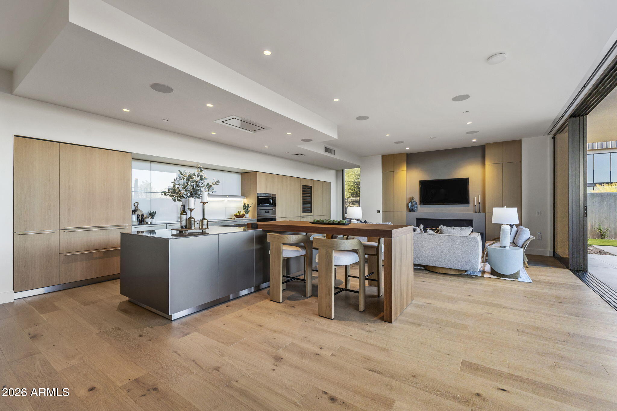 ASCENT AT THE PHOENICIAN CAMELBACK RESIDENCES - Residential