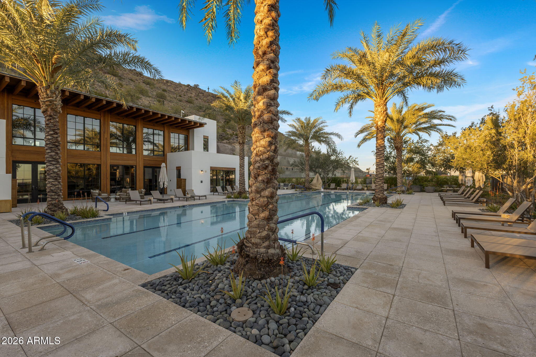 ASCENT AT THE PHOENICIAN CAMELBACK RESIDENCES - Residential