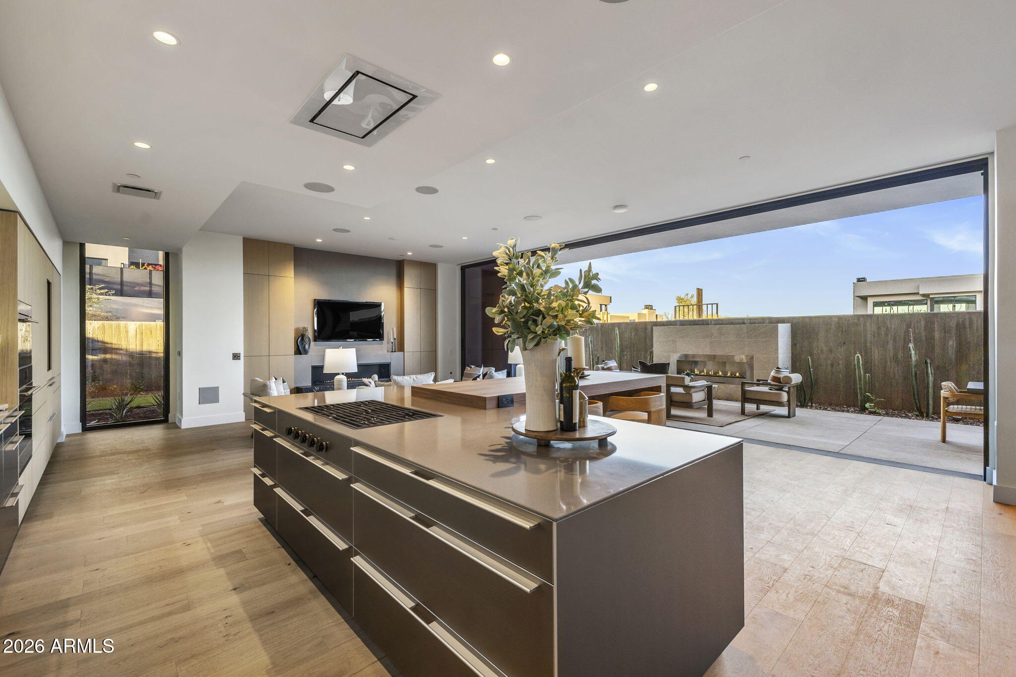 ASCENT AT THE PHOENICIAN CAMELBACK RESIDENCES - Residential