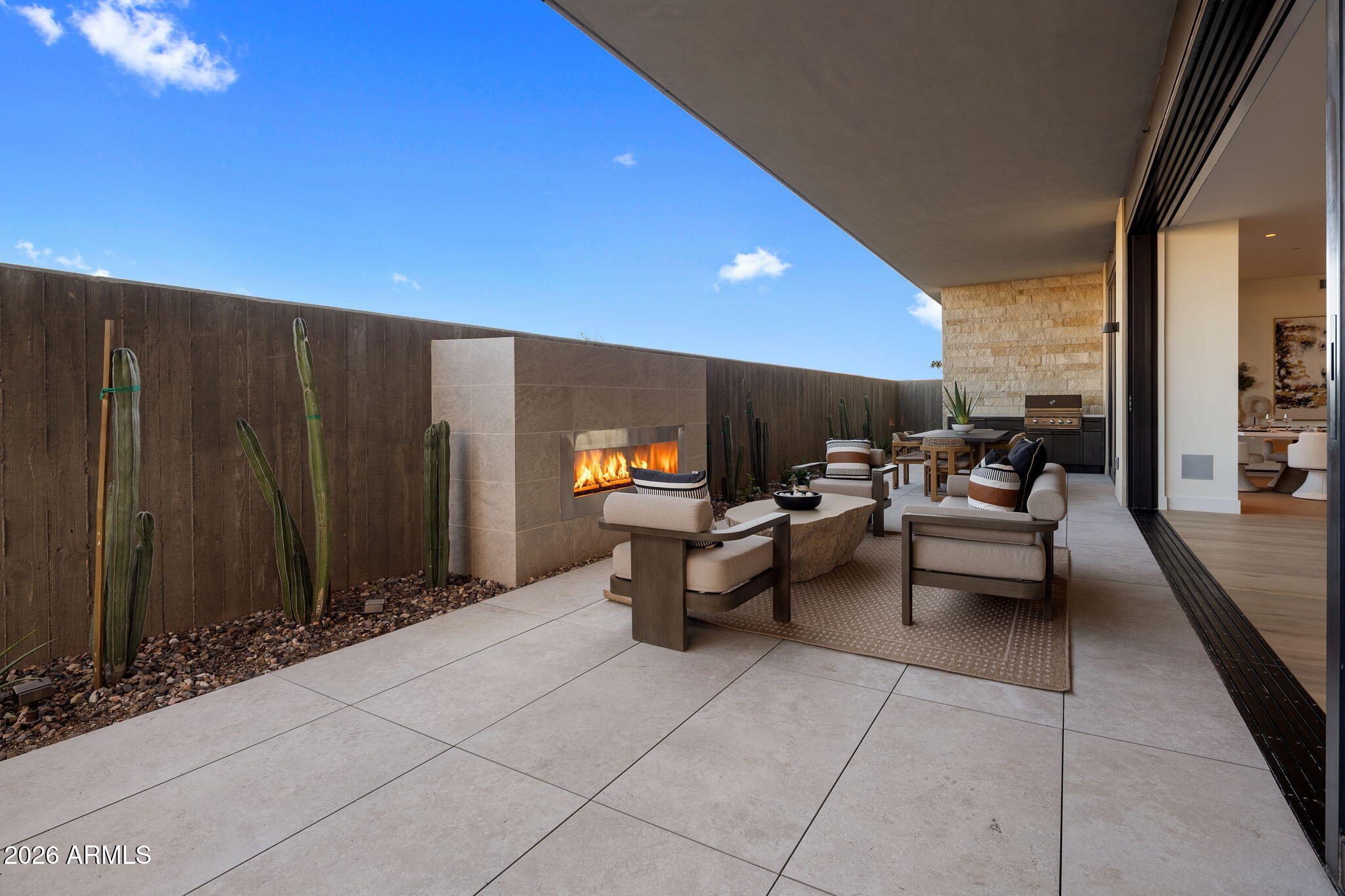 ASCENT AT THE PHOENICIAN CAMELBACK RESIDENCES - Residential