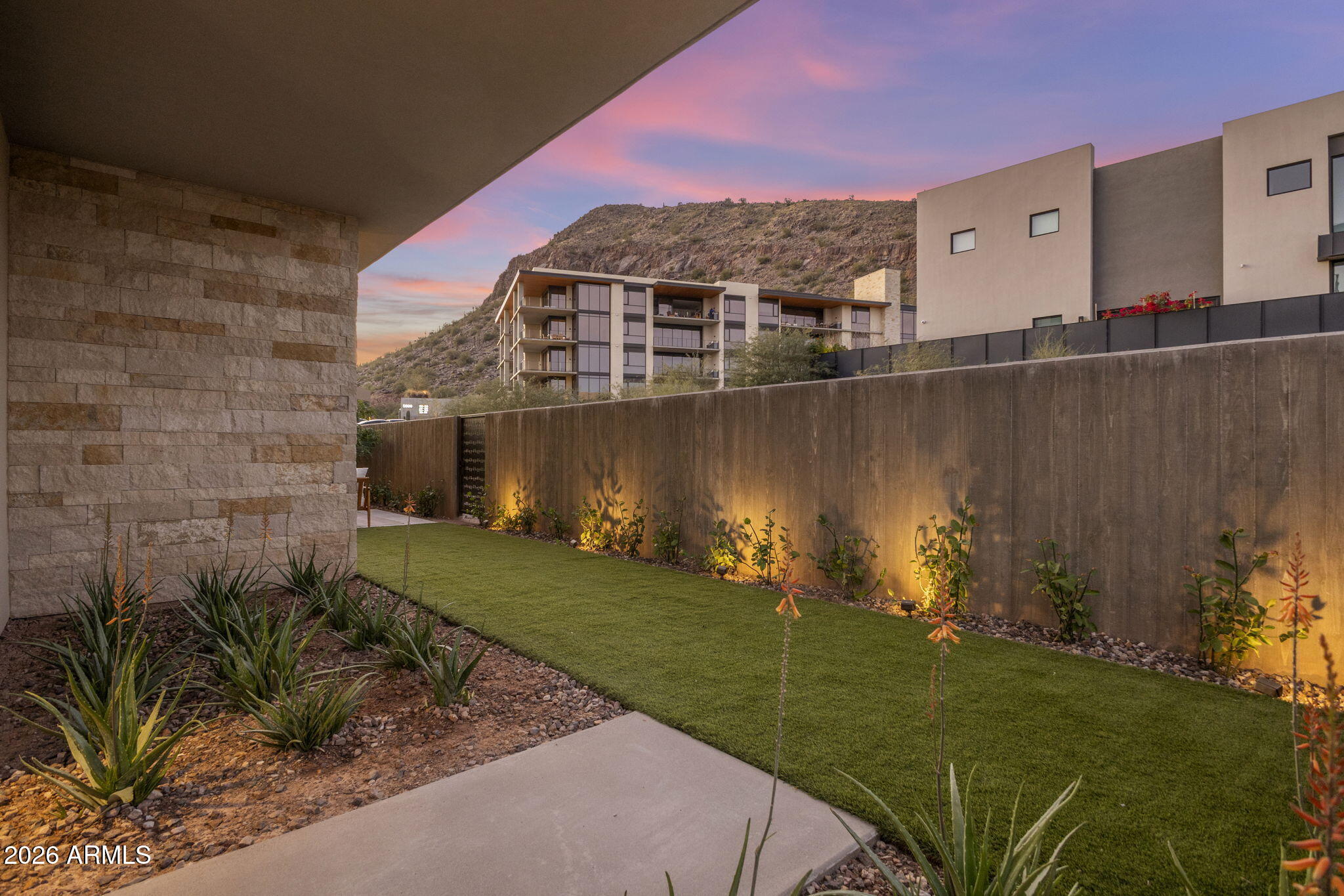 ASCENT AT THE PHOENICIAN CAMELBACK RESIDENCES - Residential