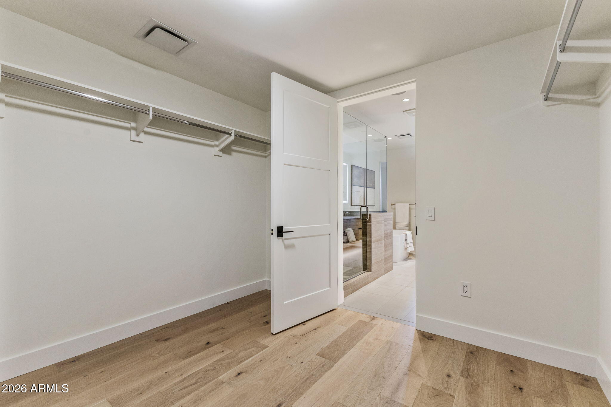 ASCENT AT THE PHOENICIAN CAMELBACK RESIDENCES - Residential