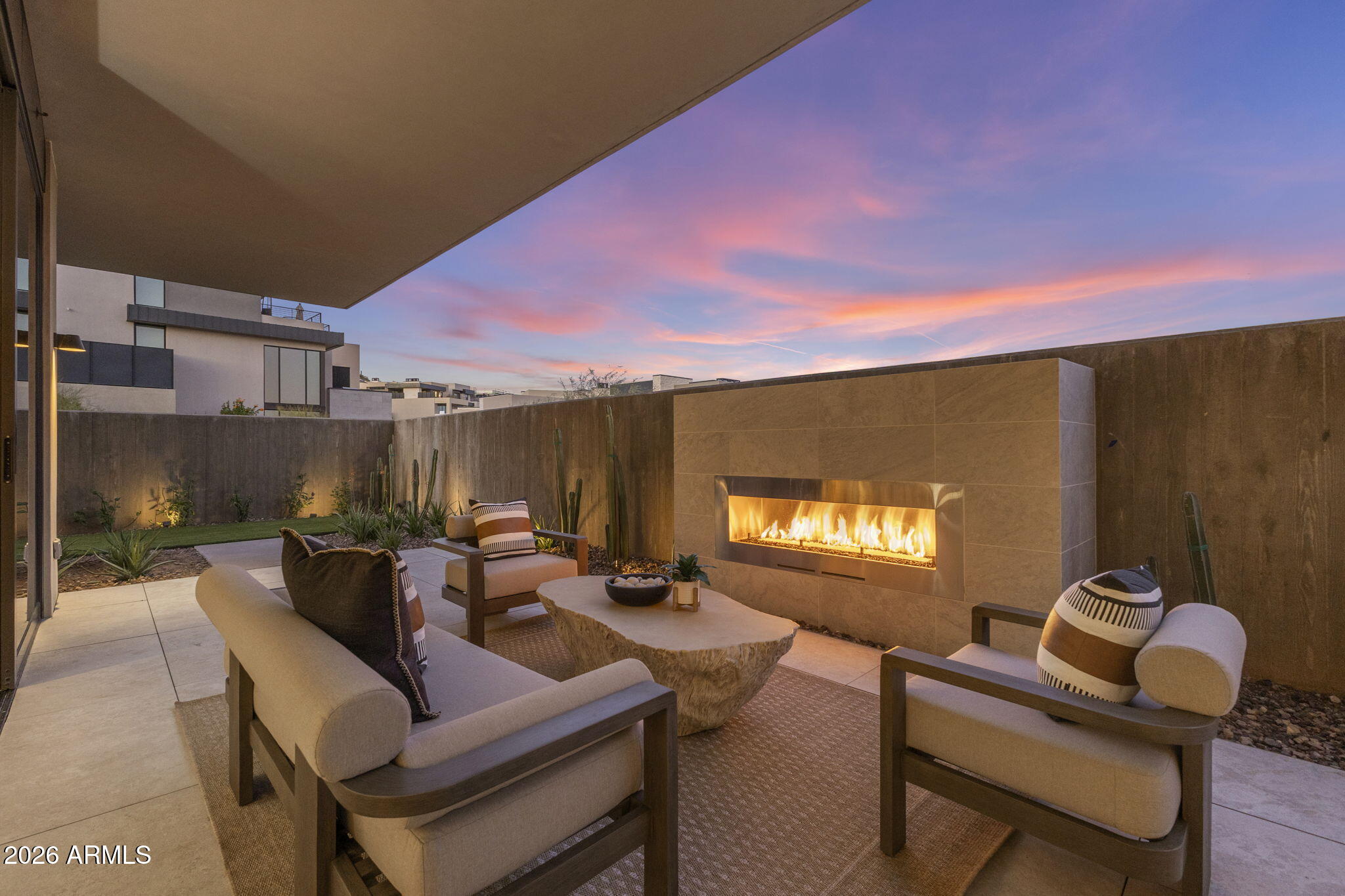 ASCENT AT THE PHOENICIAN CAMELBACK RESIDENCES - Residential