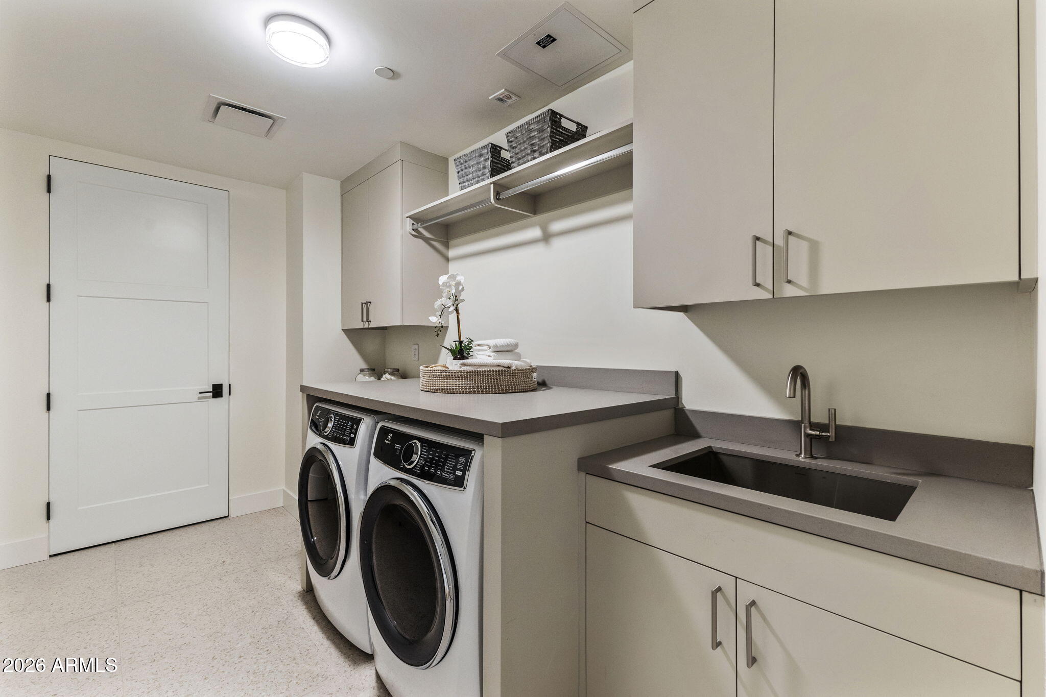 ASCENT AT THE PHOENICIAN CAMELBACK RESIDENCES - Residential