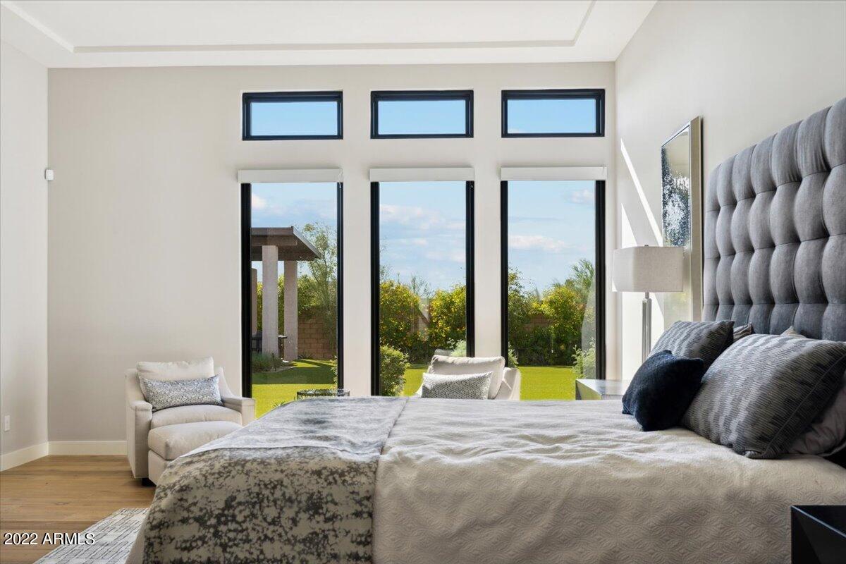 WHITE HORSE - Residential