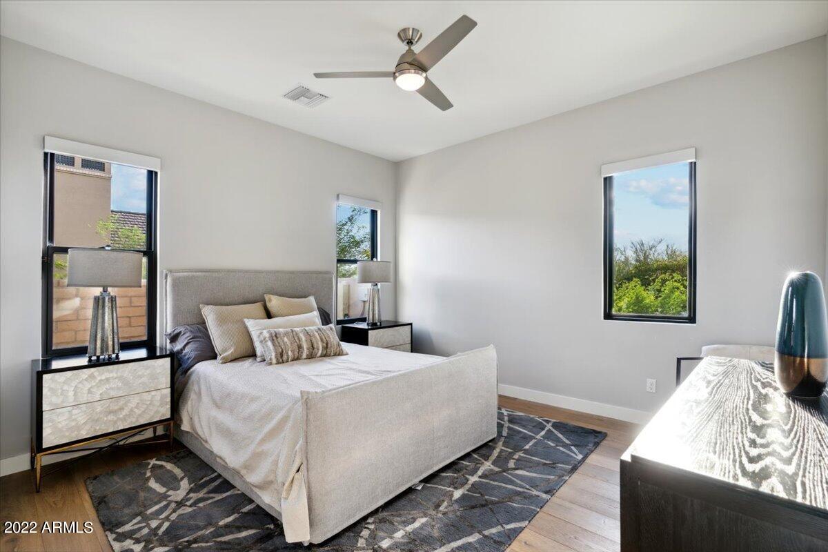 WHITE HORSE - Residential