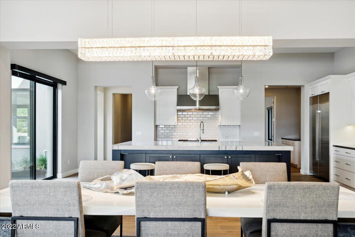WHITE HORSE - Residential