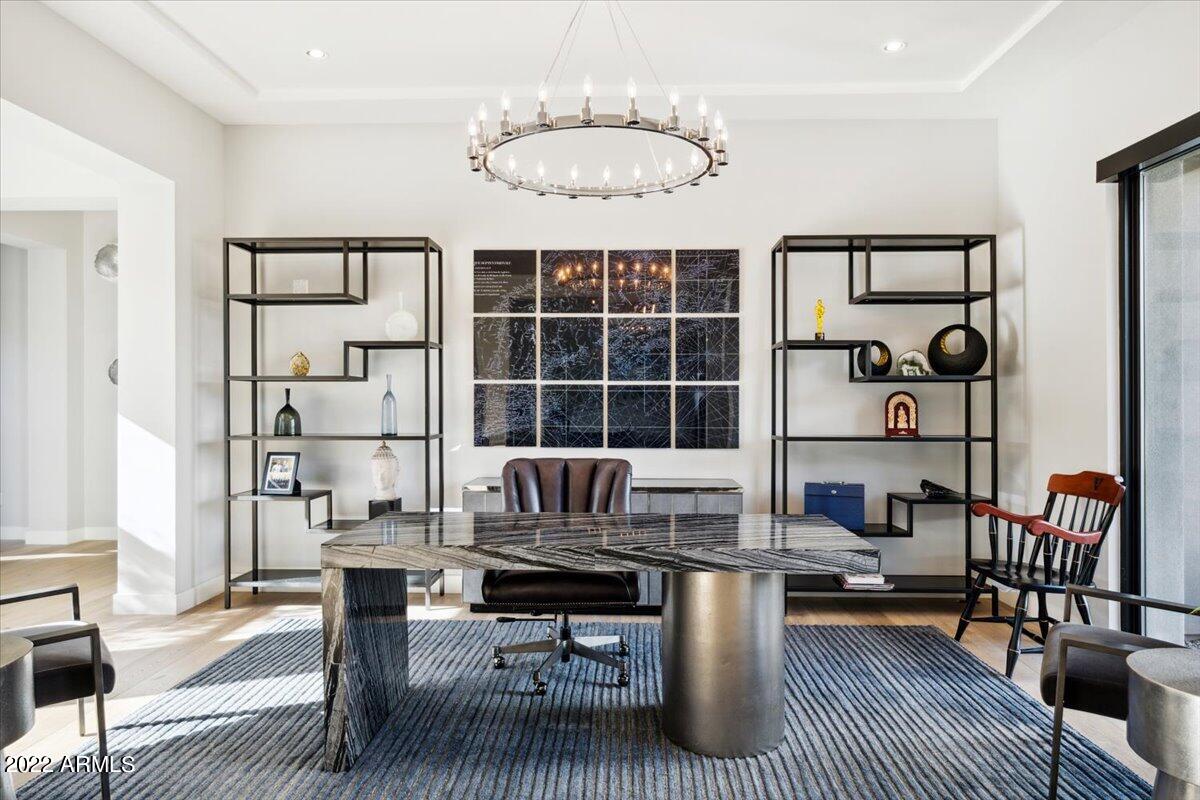 WHITE HORSE - Residential
