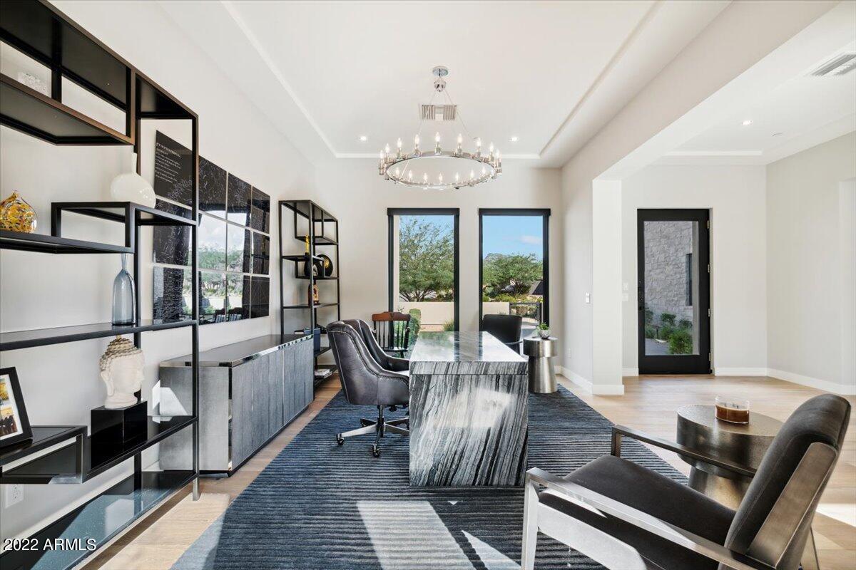 WHITE HORSE - Residential