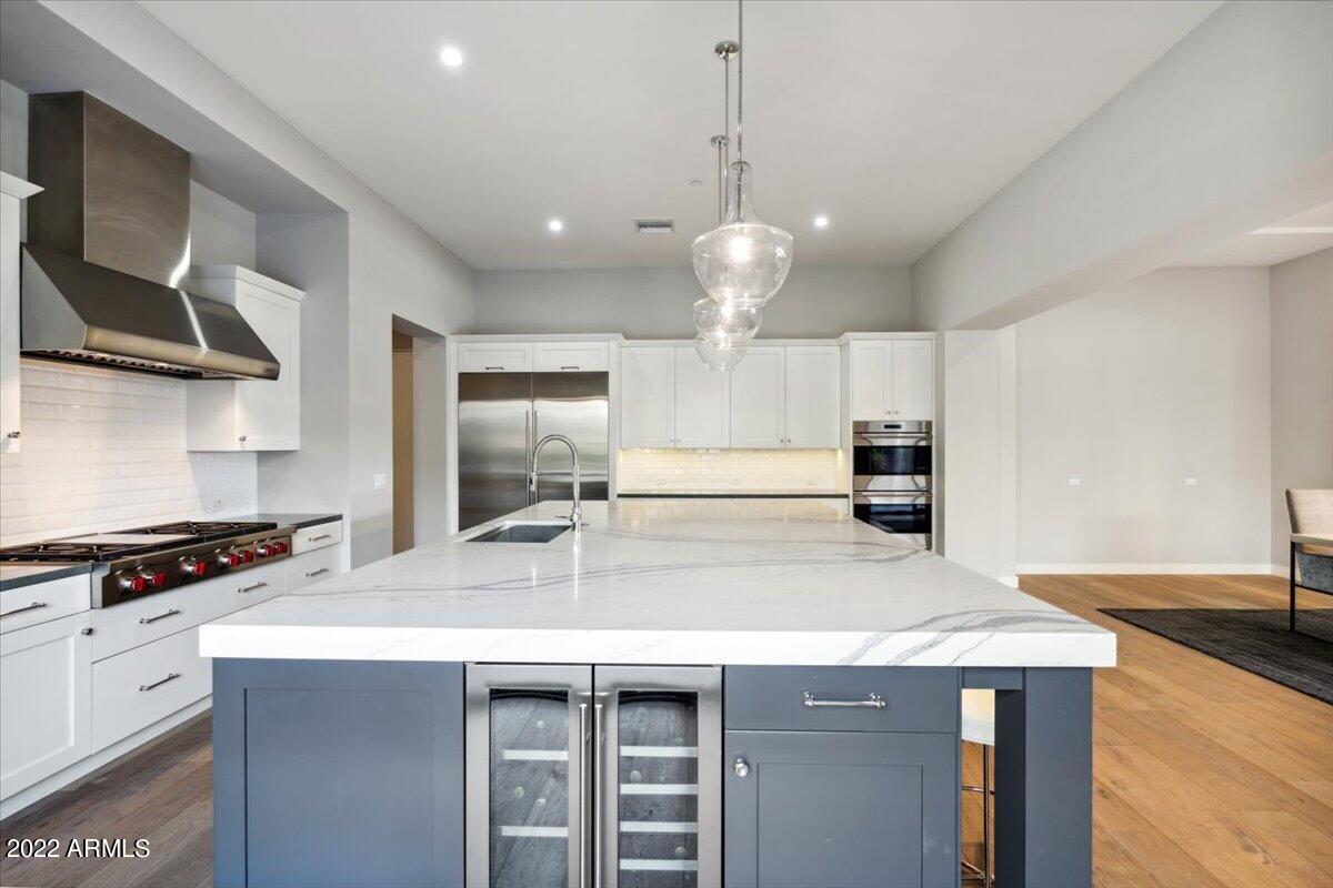 WHITE HORSE - Residential