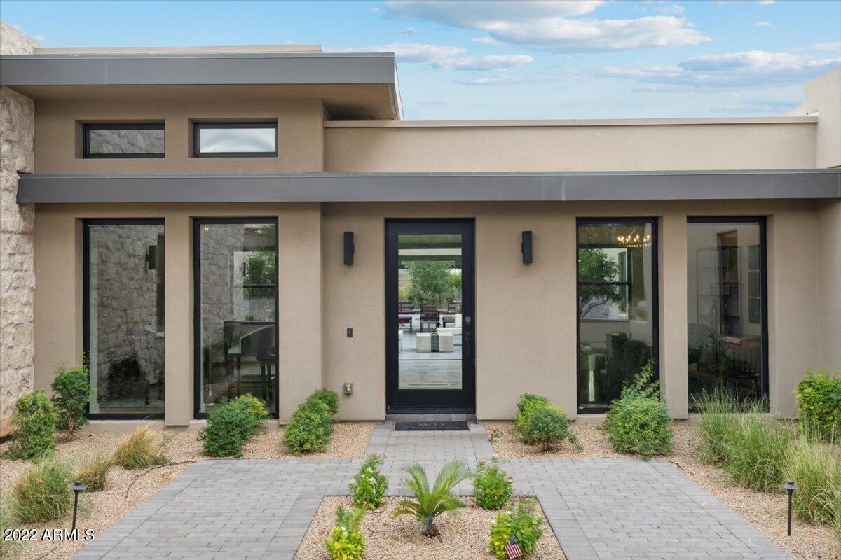 WHITE HORSE - Residential