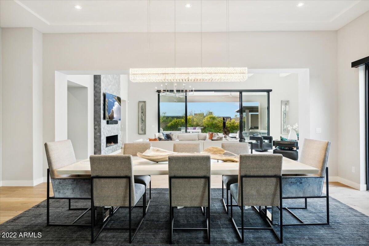 WHITE HORSE - Residential