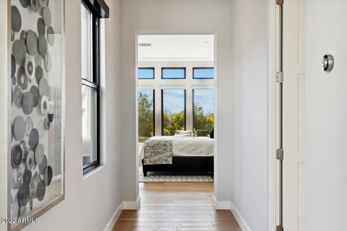 WHITE HORSE - Residential