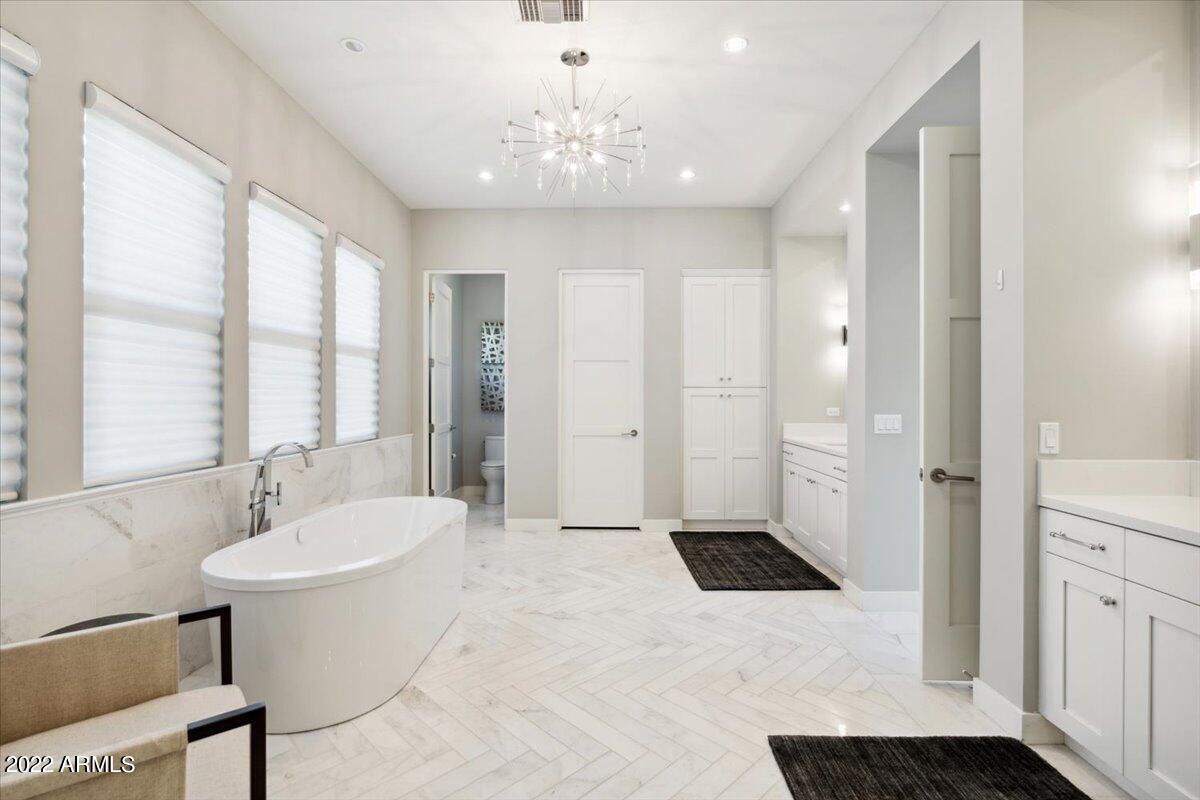 WHITE HORSE - Residential