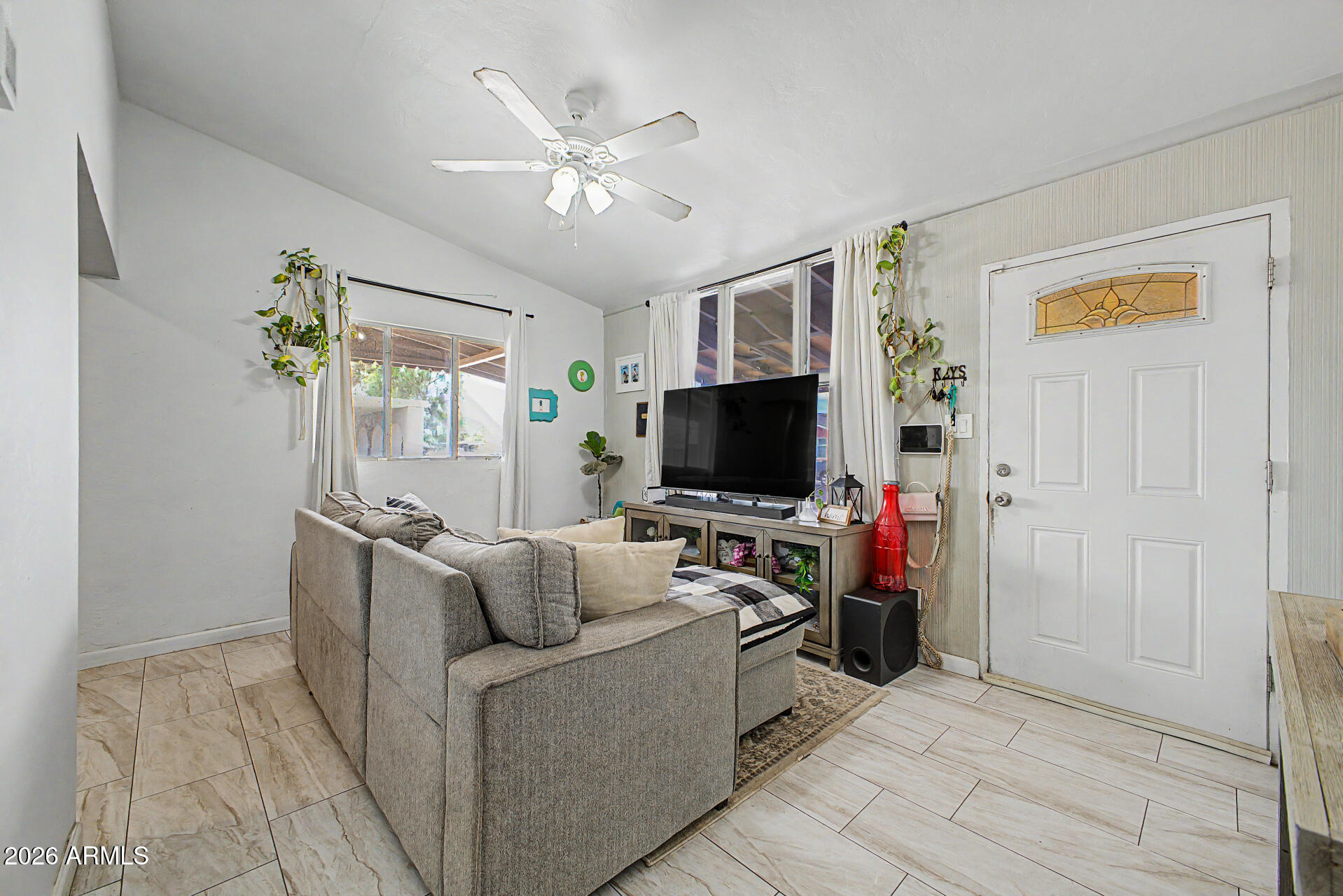 PALOMAR HOMES 3 - Residential
