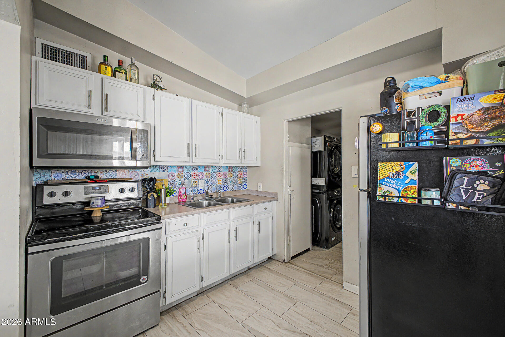 PALOMAR HOMES 3 - Residential