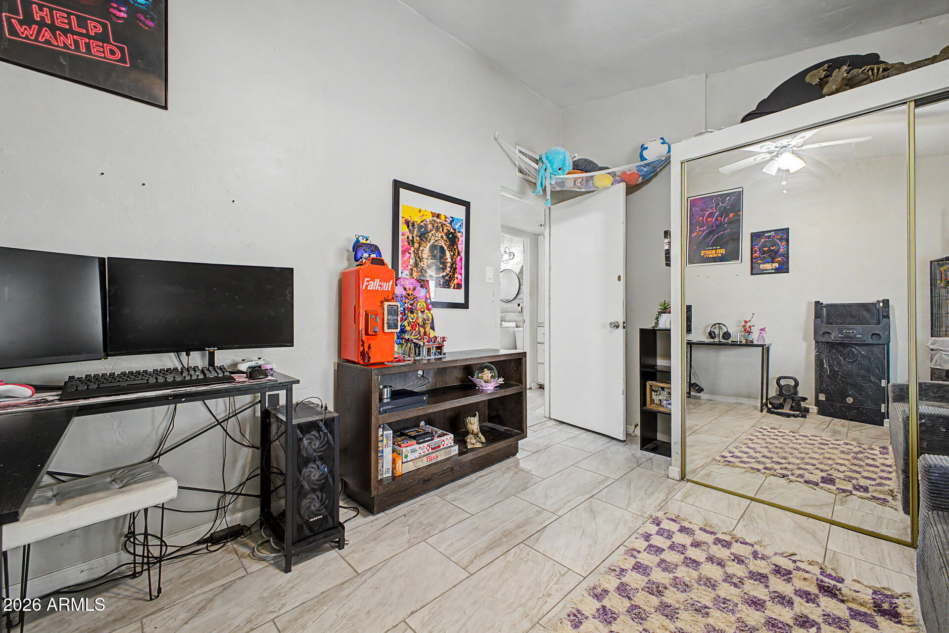 PALOMAR HOMES 3 - Residential