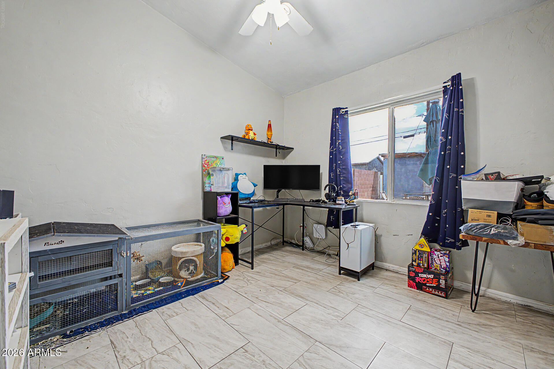 PALOMAR HOMES 3 - Residential