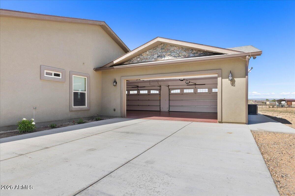 S27 T16N R2W - Residential