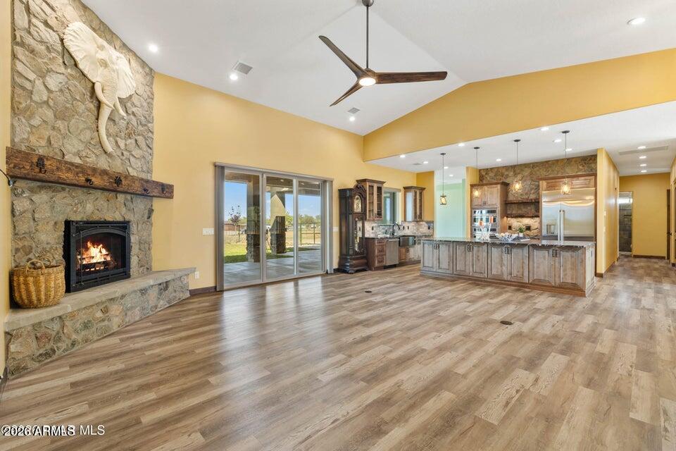 S27 T16N R2W - Residential