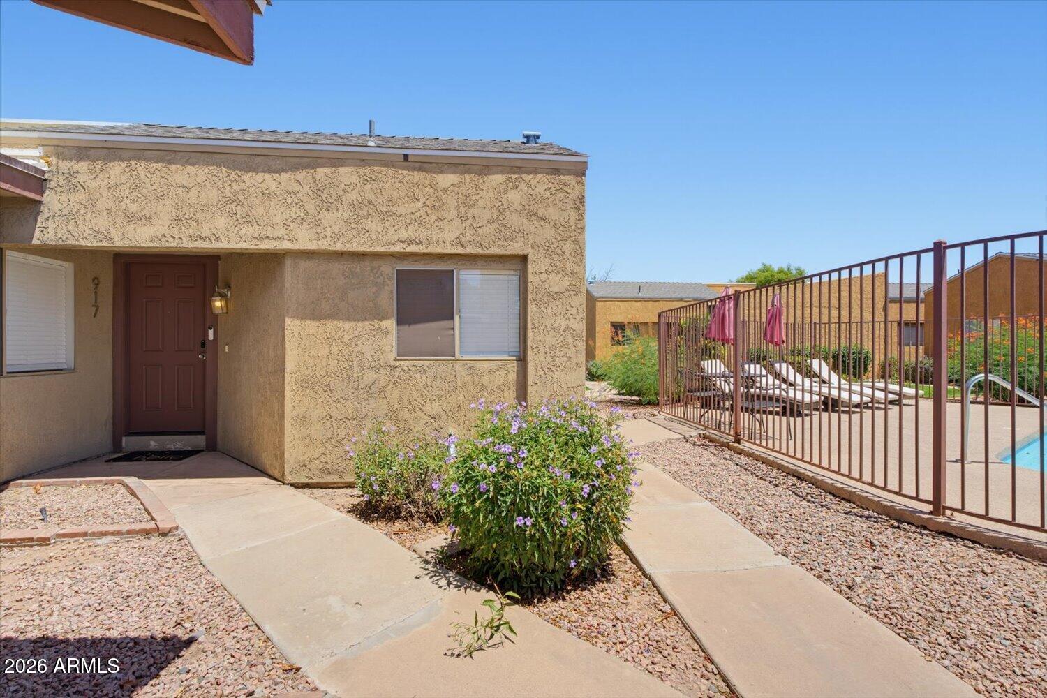 CASITAS EAST - Residential