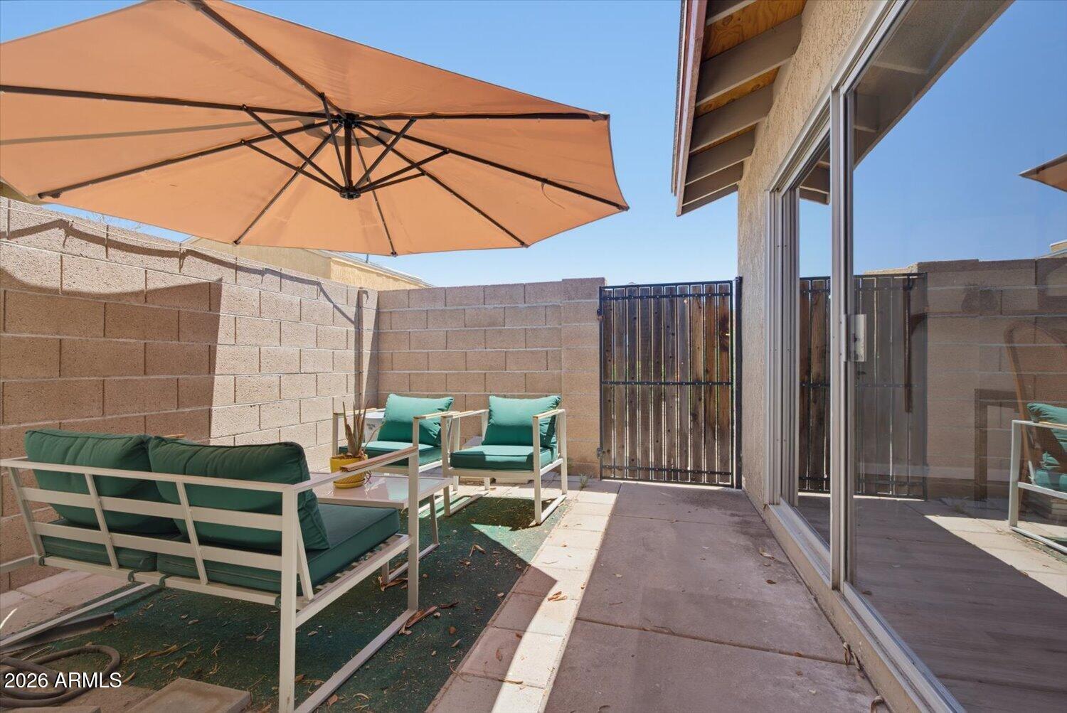CASITAS EAST - Residential