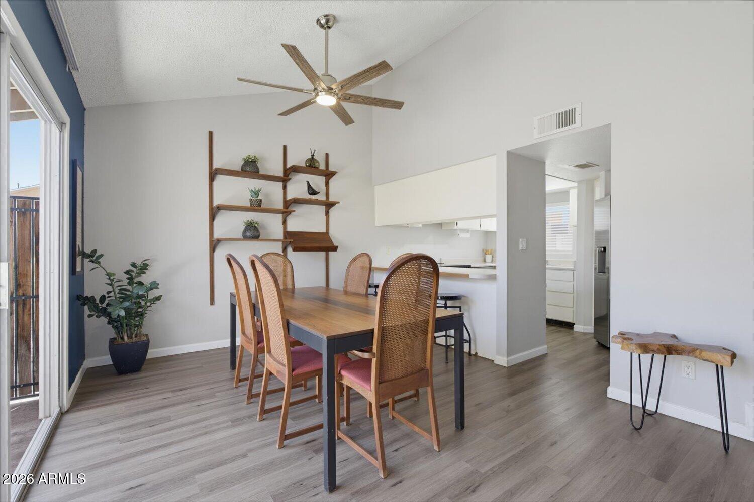 CASITAS EAST - Residential