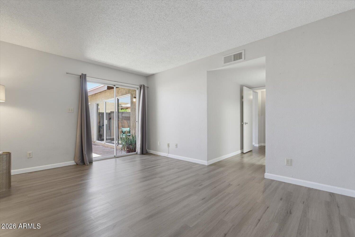 CASITAS EAST - Residential