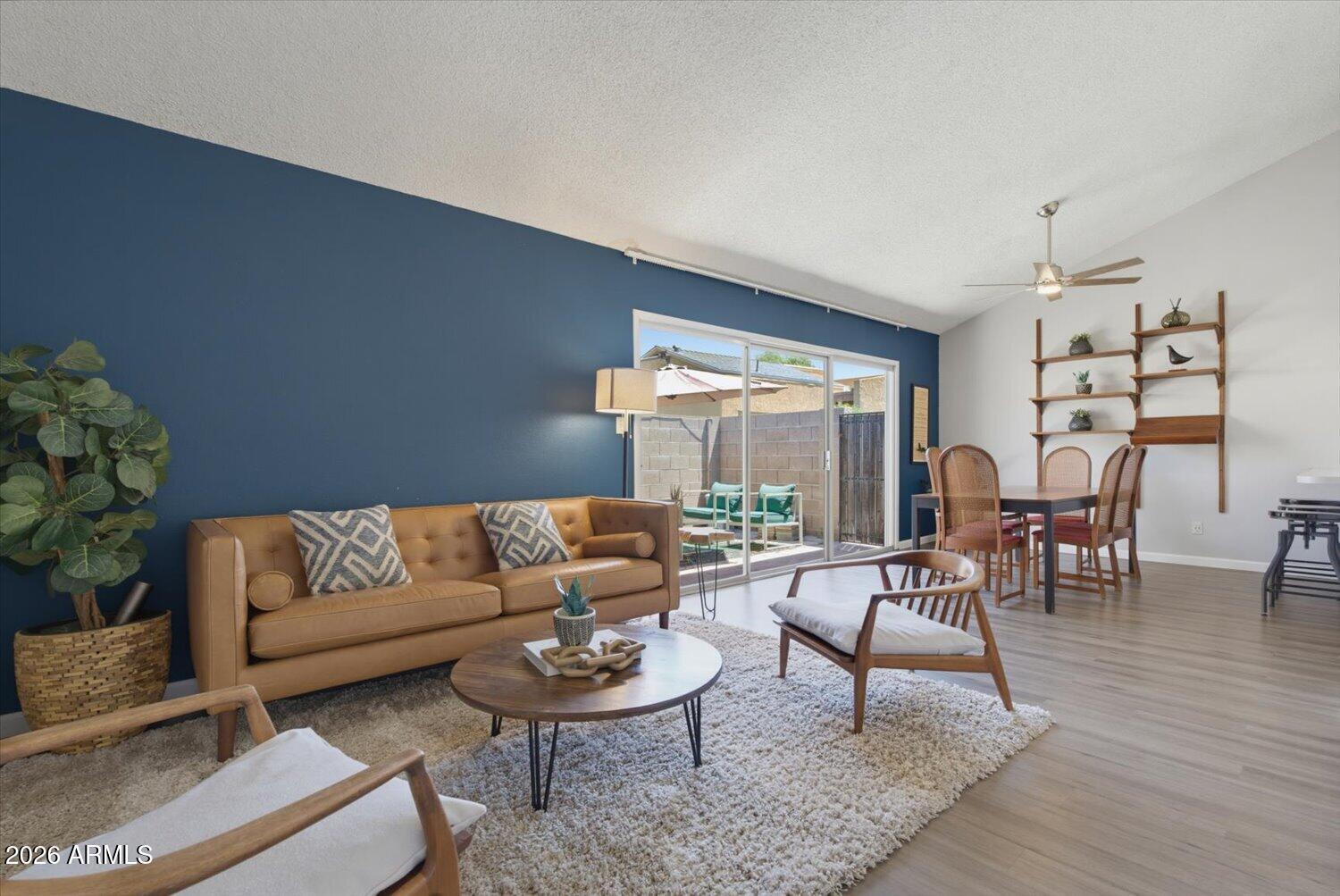 CASITAS EAST - Residential