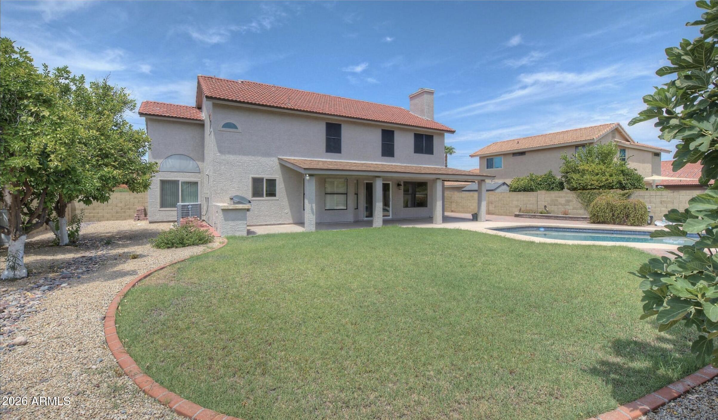 DESERT RIDGE UNIT 2 PHASE 3 - Residential Lease