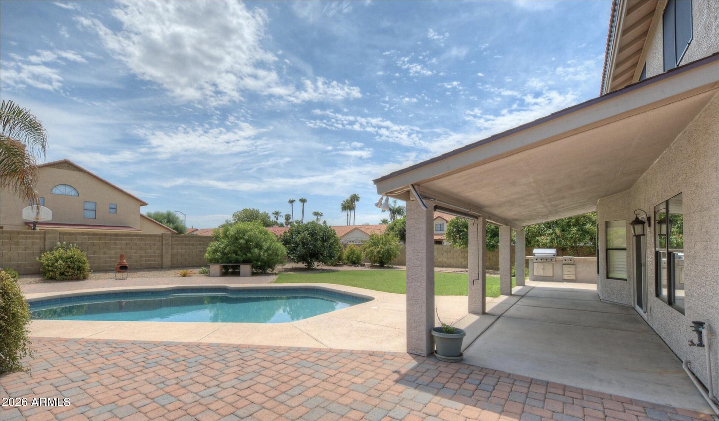 DESERT RIDGE UNIT 2 PHASE 3 - Residential Lease