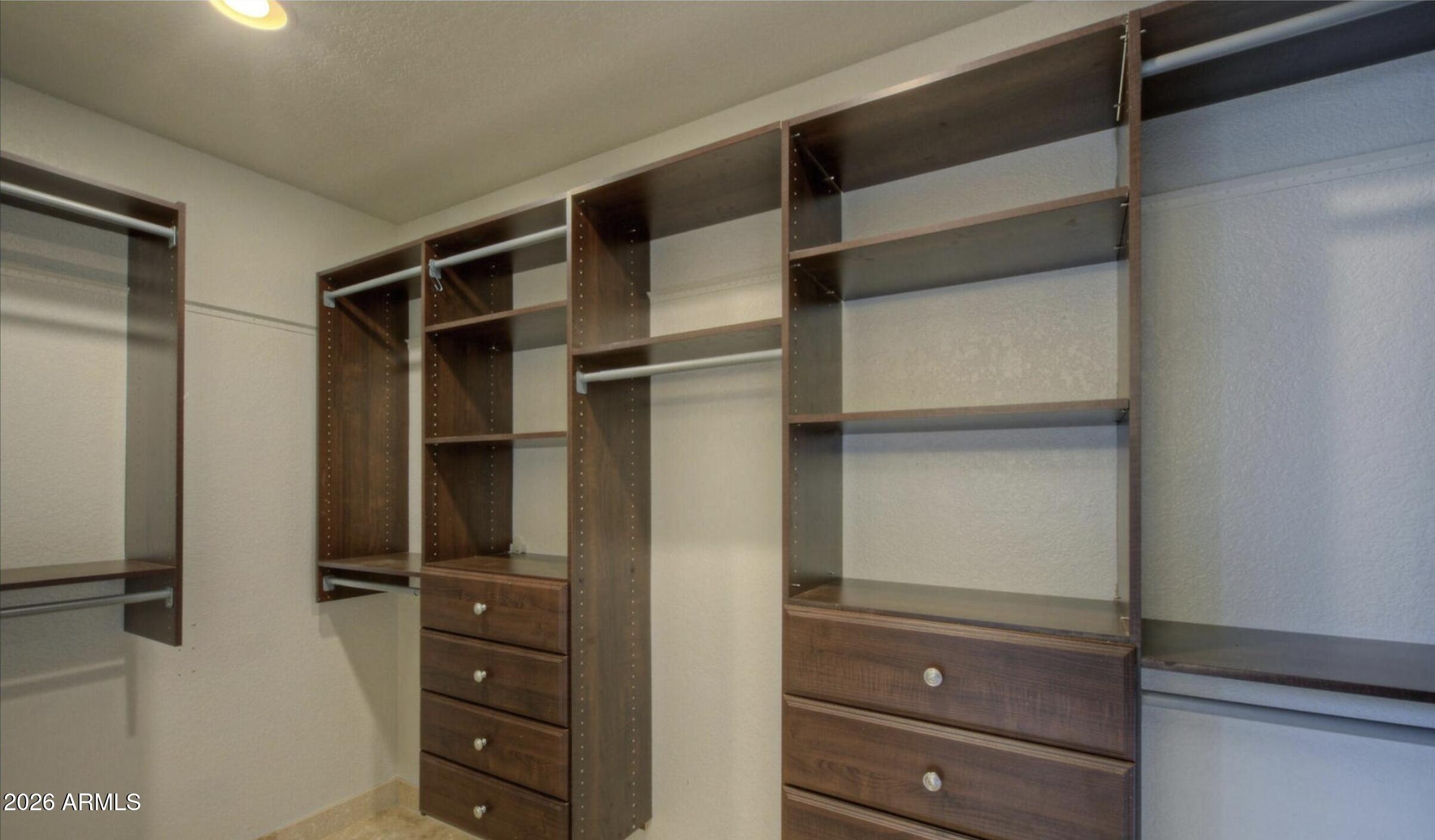 DESERT RIDGE UNIT 2 PHASE 3 - Residential Lease
