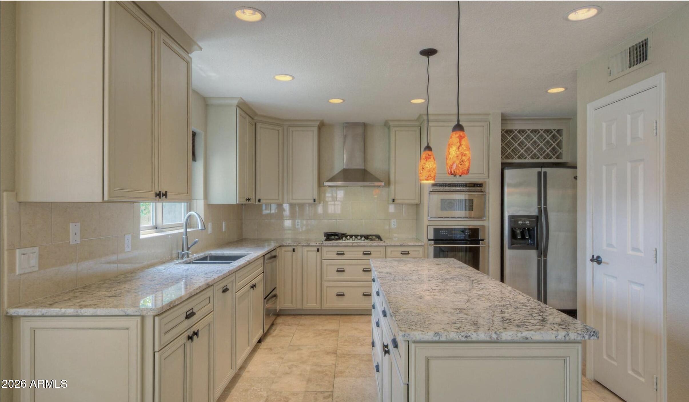 DESERT RIDGE UNIT 2 PHASE 3 - Residential Lease
