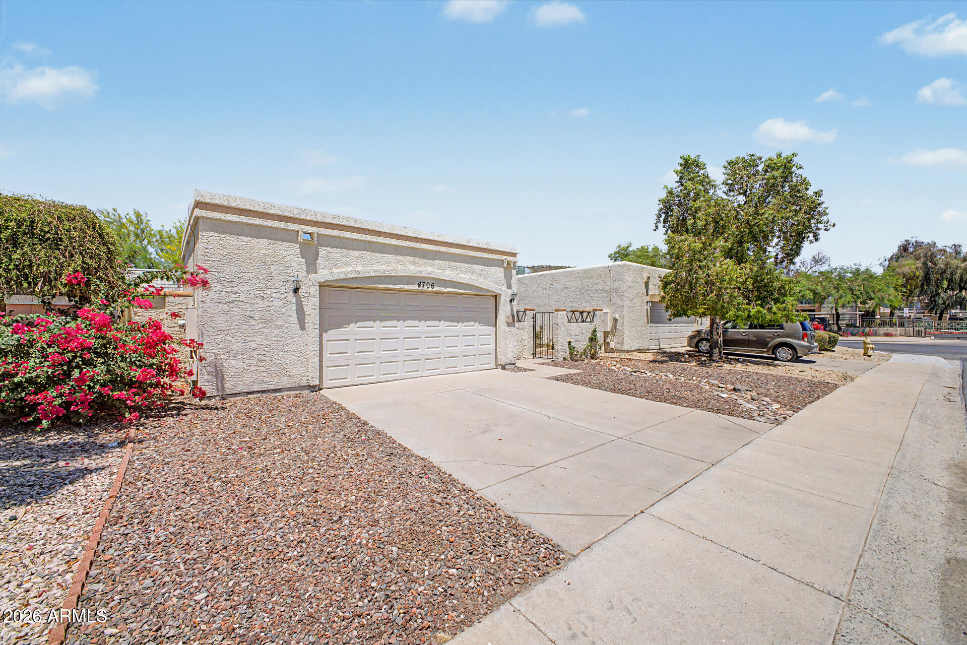 OVERLAND HILLS 2 LOT 320-484 TR A B - Residential