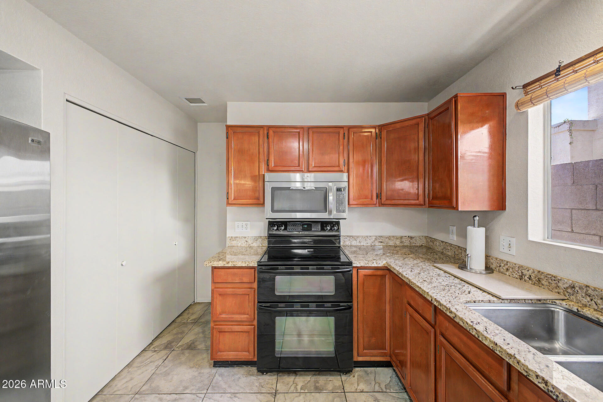 OVERLAND HILLS 2 LOT 320-484 TR A B - Residential
